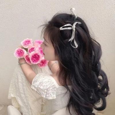 老艺术家孙女走后门进组，学校展开调查，一个月引热议